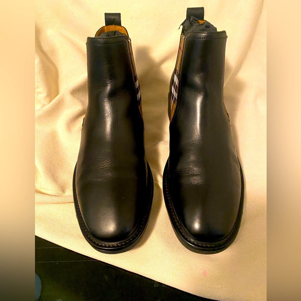 Burberry men boots black size 10.5